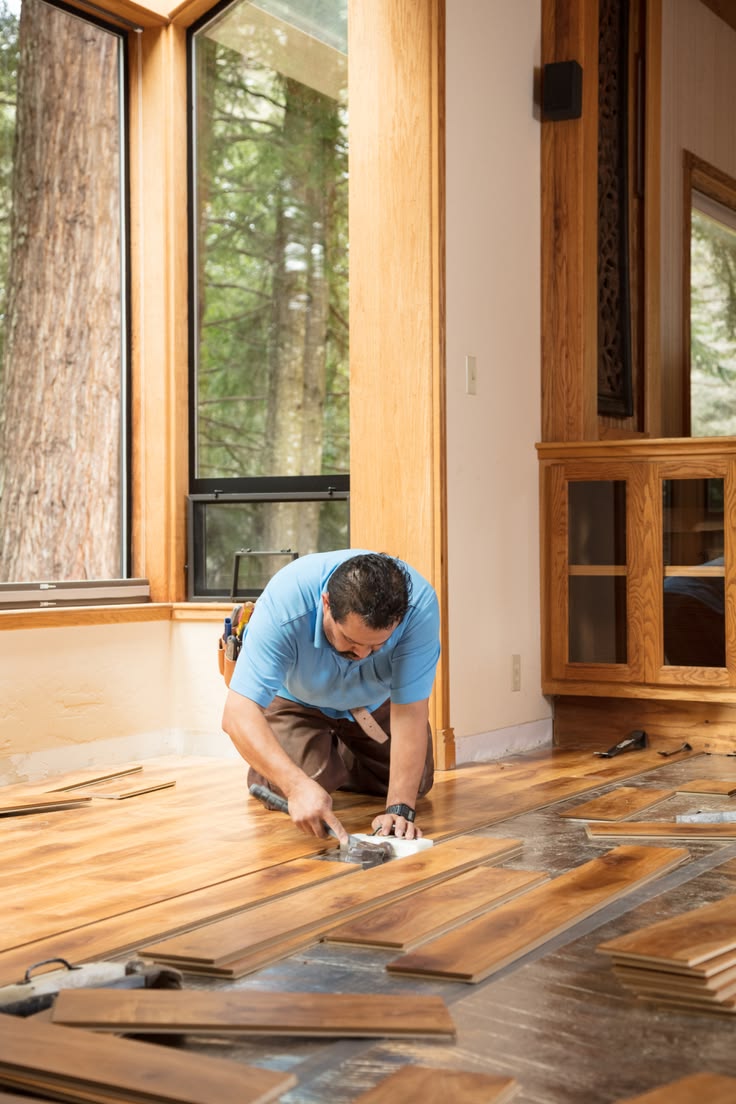 Hardwood floor installation craftsman